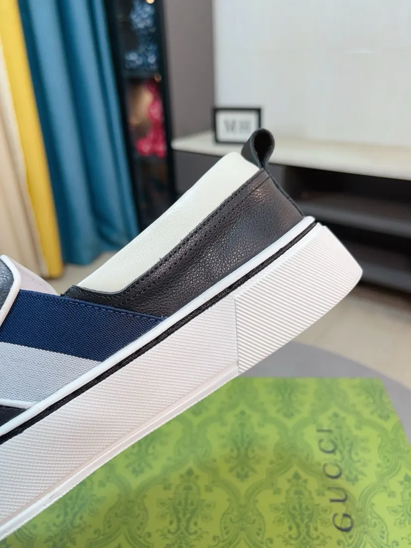 Men's shoes 💰458🌹🌹GUCCI [Gucci] New high-end brand of men's shoes, the latest fashionable casual men's shoes, trendy and versatile, relaxed and sporty style, uppers imported from Italy, first-layer cowhide, genuine leather lining, and ultra-fine workmanship. Original personalized fashionable rubber wear-resistant outsole, light and comfortable on the foot, size 38-44